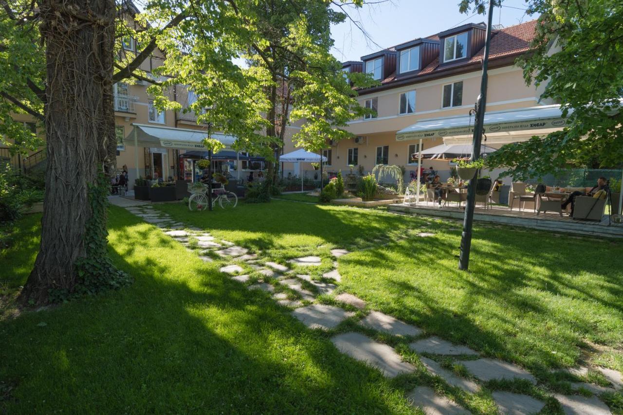 Вила Петрович Chissarja Exterior foto